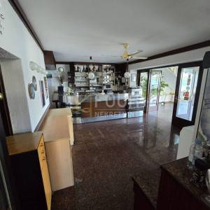 Otok Krk, Klimno, poslovno-stambeni objekt 1. red do mora