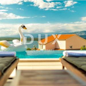 OTOK KRK, KLIMNO - villa 400m2 s 6 apartmana, prekrasnim pogledom na more i bazenom + okoliš 700m2