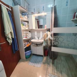 OTOK KRK, KORNIĆ - Apartman 3S+DB u prizemlju sa vrtom