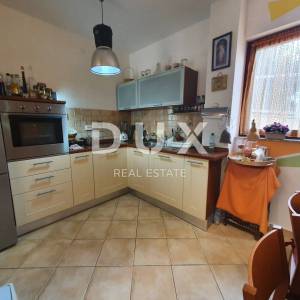 OTOK KRK, KORNIĆ - Apartman 3S+DB u prizemlju sa vrtom