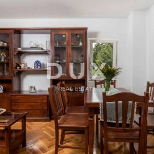 OTOK KRK, KORNIĆ- kuća, 250 m2, bazen, okućnica, idealna za turističku djelatnost, TOP PRILIKA!!!