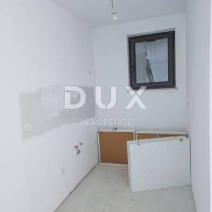 OTOK KRK, KRAS - 4 stambene jedinice na rubu zelene zone