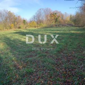 OTOK KRK, KRAS - PRILIKA! Trenutno poljoprivredno, a buduće građevinsko zemljište, s prilazom od 80m do glavne ceste i infrastr...