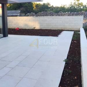 Otok Krk, Krk, novogradnja, 78.48m2, 2s+db, balkon