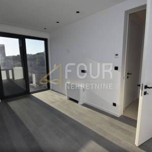 Otok Krk, Krk, novogradnja, 154.21m2, 3s+db, balkon, krovna terasa