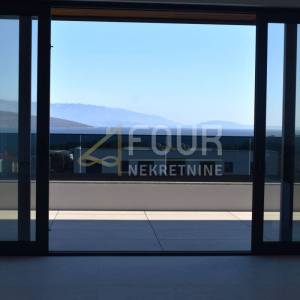 Otok Krk, Krk, novogradnja, 154.21m2, 3s+db, balkon, krovna terasa