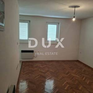 OTOK KRK, KRK - Šarmantan apartman u gradu Krku – 300 m od mora!