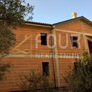 Otok Krk, Krk, započeta gradnja