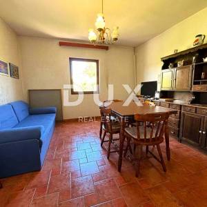 OTOK KRK - Kuća na osami, 400 maslina, 10.000 m2 terena!