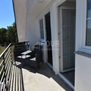 Otok Krk, kuća s 3 apartmana i pogledom na more
