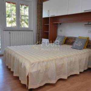 Otok Krk, kuća s 3 apartmana i pogledom na more