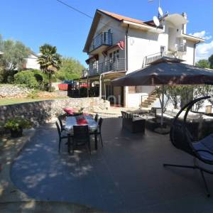 Otok Krk, kuća s 3 apartmana i pogledom na more