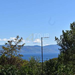 Otok Krk, kuća s 3 apartmana i pogledom na more