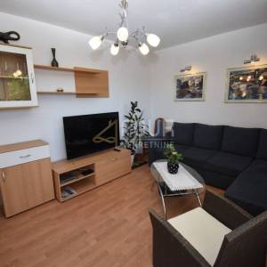 Otok Krk, kuća s 3 apartmana i pogledom na more