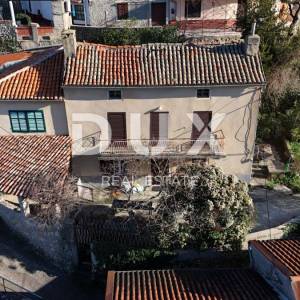 OTOK KRK - Kuća s dvorištem i pogledom na more, u jezgri romantičnog Vrbnika
