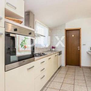 OTOK KRK, LINARDIĆI - Kuća s 2 apartmana