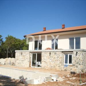 OTOK KRK, LINARDIĆI (OKOLICA) - Kuća s bazenom