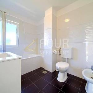 Otok Krk, Linardići, samostojeća kuća, 170m2