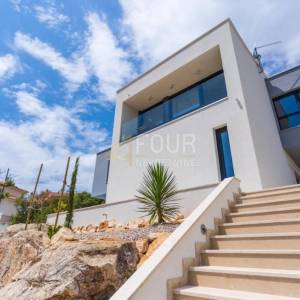 Otok Krk, luksuzna vila s bazenom