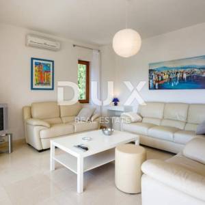 Otok Krk - Luxuzni apartman u novogradnji prvi red do mora!