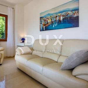Otok Krk - Luxuzni apartman u novogradnji prvi red do mora!