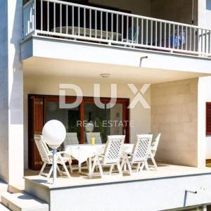 Otok Krk - Luxuzni apartman u novogradnji prvi red do mora!