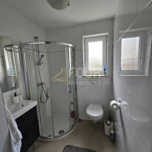 Otok Krk, Malinska, 100.02m2, 3s+db, 2 lođe, pogled na more
