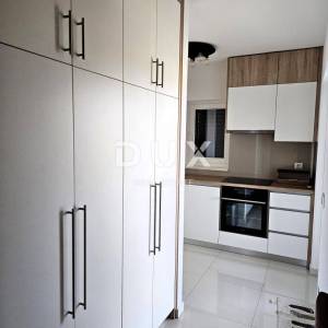 OTOK KRK, MALINSKA - 2S + DB s balkonom blizu mora 