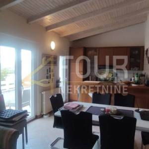 Otok Krk, Malinska, 2s+db, apartman s terasom i pogledom na more
