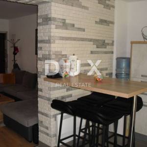 OTOK KRK, MALINSKA - 3S+DB u prizemlju sa okućnicom 400 m2