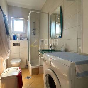 Otok Krk, Malinska, 56.20m2, 2s+db, terasa, okućnica