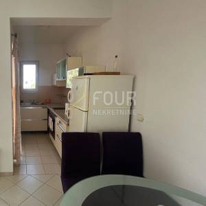 Otok Krk, Malinska, 56.20m2, 2s+db, terasa, okućnica
