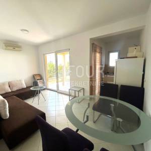 Otok Krk, Malinska, 56.20m2, 2s+db, terasa, okućnica