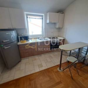 Otok Krk, Malinska, 61m2, 2s+db, terasa