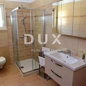 OTOK KRK, MALINSKA - Apartmanska kuća u blizini mora