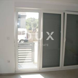 OTOK KRK, MALINSKA - Apartman 1S+DB u prizemlju