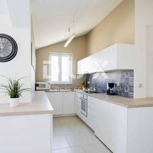 OTOK KRK, MALINSKA - Apartman 4S+DB na 200m od mora