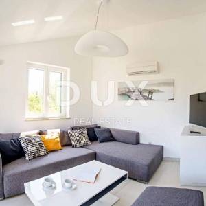 OTOK KRK, MALINSKA - Apartman 4S+DB na 200m od mora