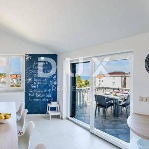 OTOK KRK, MALINSKA - Apartman 4S+DB na 200m od mora