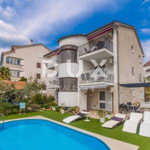 OTOK KRK, MALINSKA - apartmanska kuća s dva bazena i pogledom na more