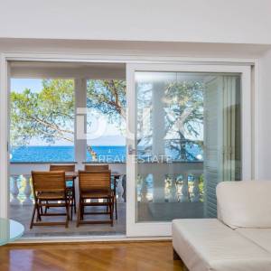 OTOK KRK, MALINSKA - apartman prvi red od mora