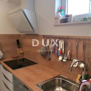 OTOK KRK, MALINSKA - Četverosobni dvoetažni apartman sa pogledom na more