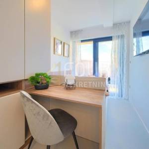 Otok Krk, Malinska, dvoetažni 3s+db, 91.03m2, okućnica, bazen