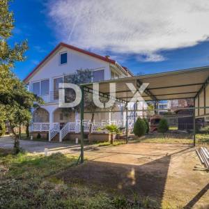 OTOK KRK, MALINSKA - Dvojna kuća blizu centra