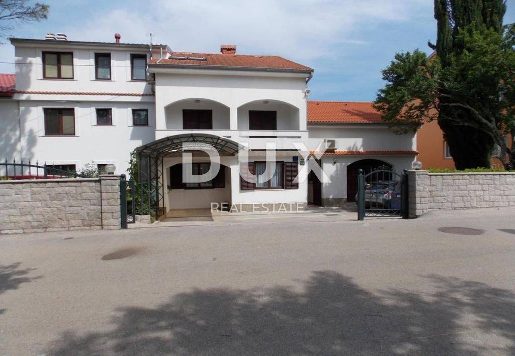 OTOK KRK, MALINSKA - Dvojna kuća sa 7 apartmana