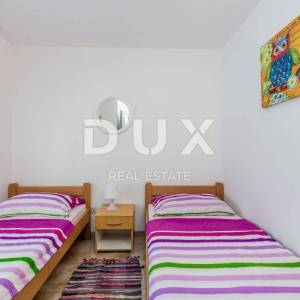 OTOK KRK, MALINSKA - Dvojna kuća s 4 apartmana i pogledom na more