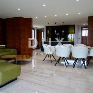 OTOK KRK, MALINSKA - Ekskluzivan Penthouse s privatnim bazenom blizu mora