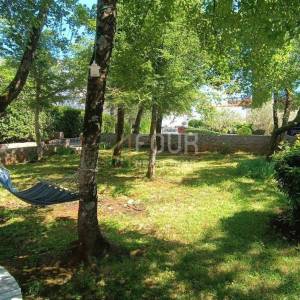 Otok Krk, Malinska, građevinsko zemljište 985m2