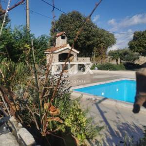 OTOK KRK, MALINSKA - Kuća sa bazenom