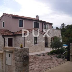 OTOK KRK, MALINSKA - Kuća sa bazenom